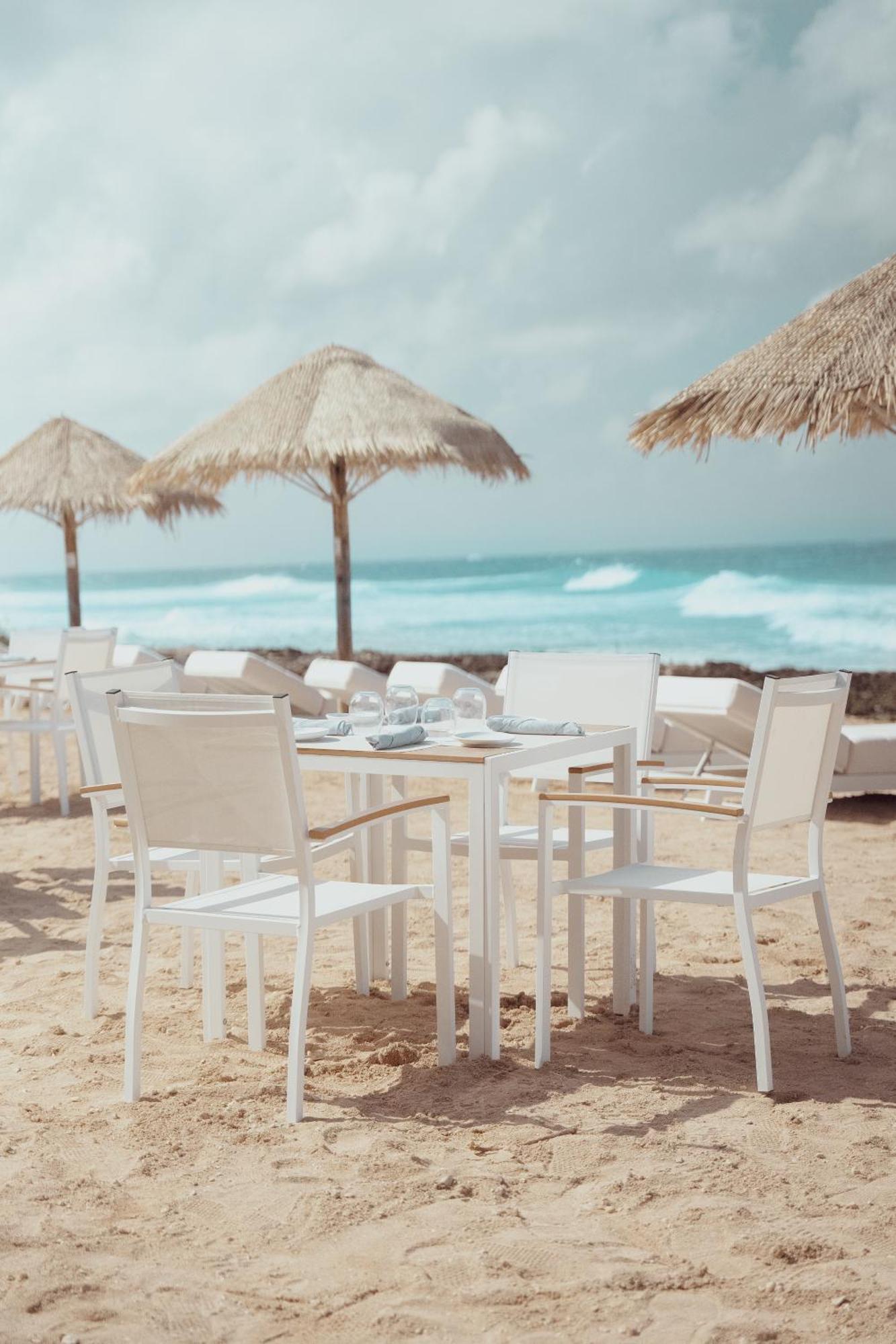 Cobalt Coast Resort West Bay Екстер'єр фото