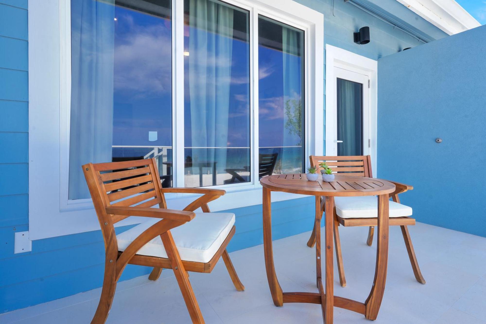 Cobalt Coast Resort West Bay Екстер'єр фото