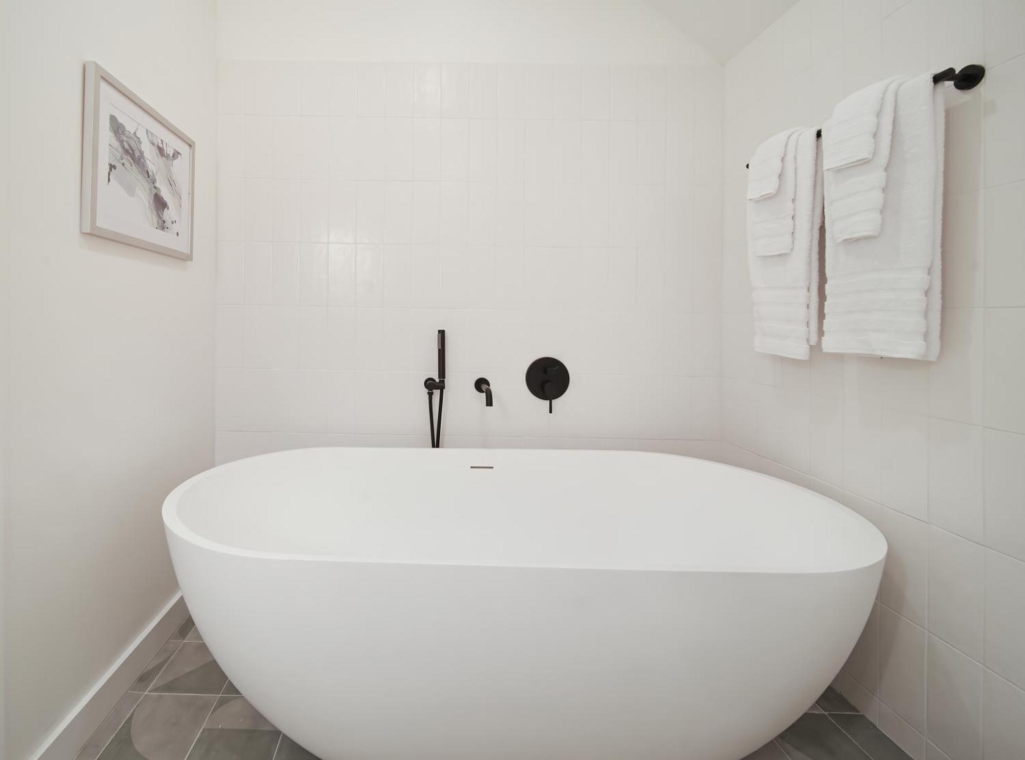 Cobalt Coast Resort West Bay Екстер'єр фото